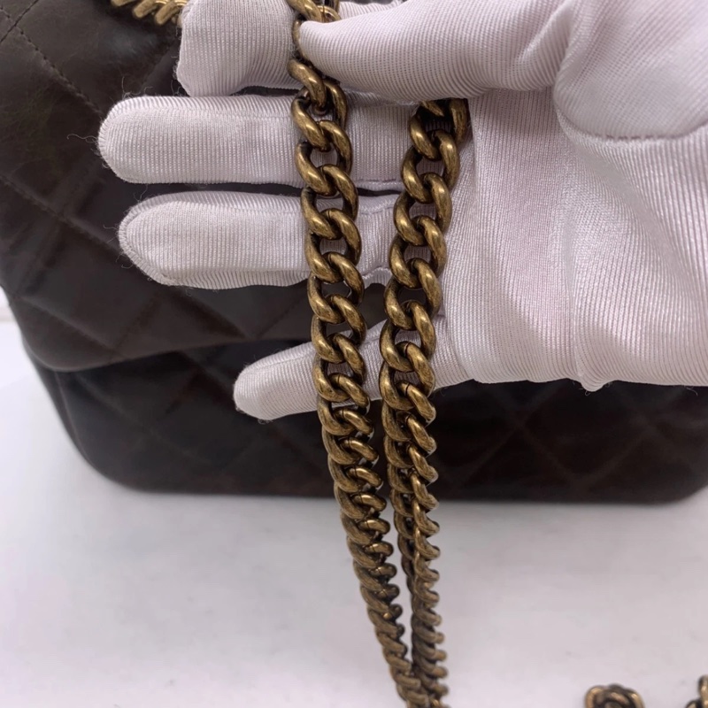 香奈兒（CHANEL）亮面小牛皮菱格紋中號手提翻蓋包-16