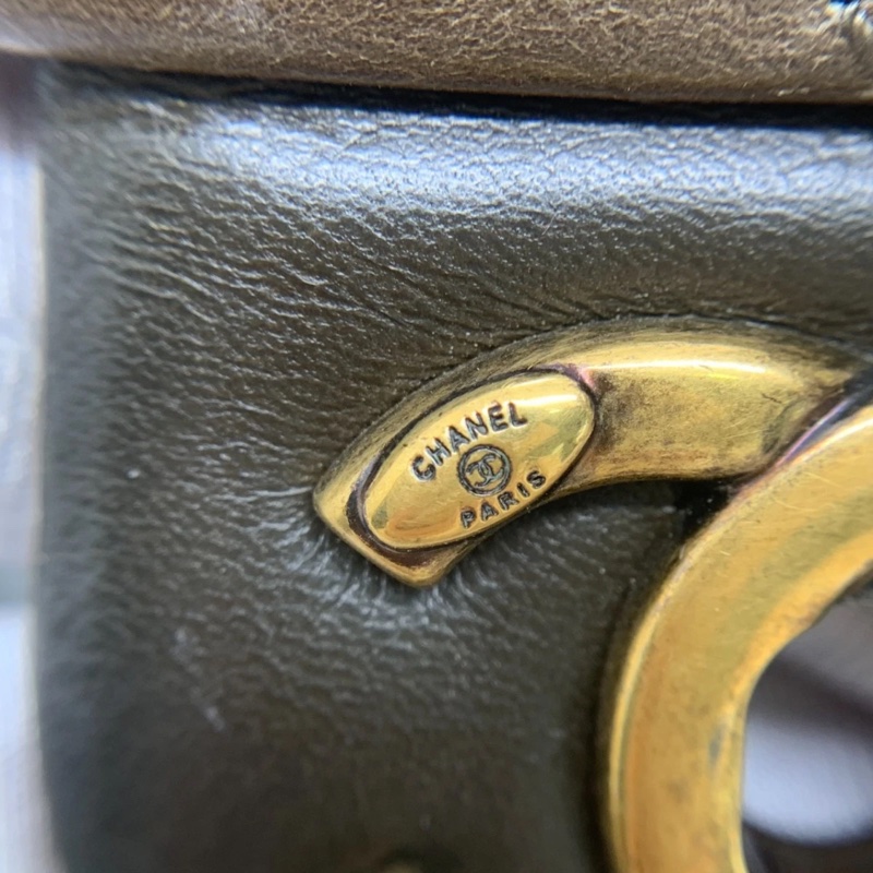 香奈兒（CHANEL）亮面小牛皮菱格紋中號手提翻蓋包-17