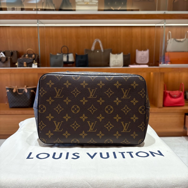 【現貨|人氣王】Louis Vuitton Néonoé MM 水桶包|Monogram 老花 × 皮革束口設計|經典混搭實用首選|通勤出遊兩用包-7