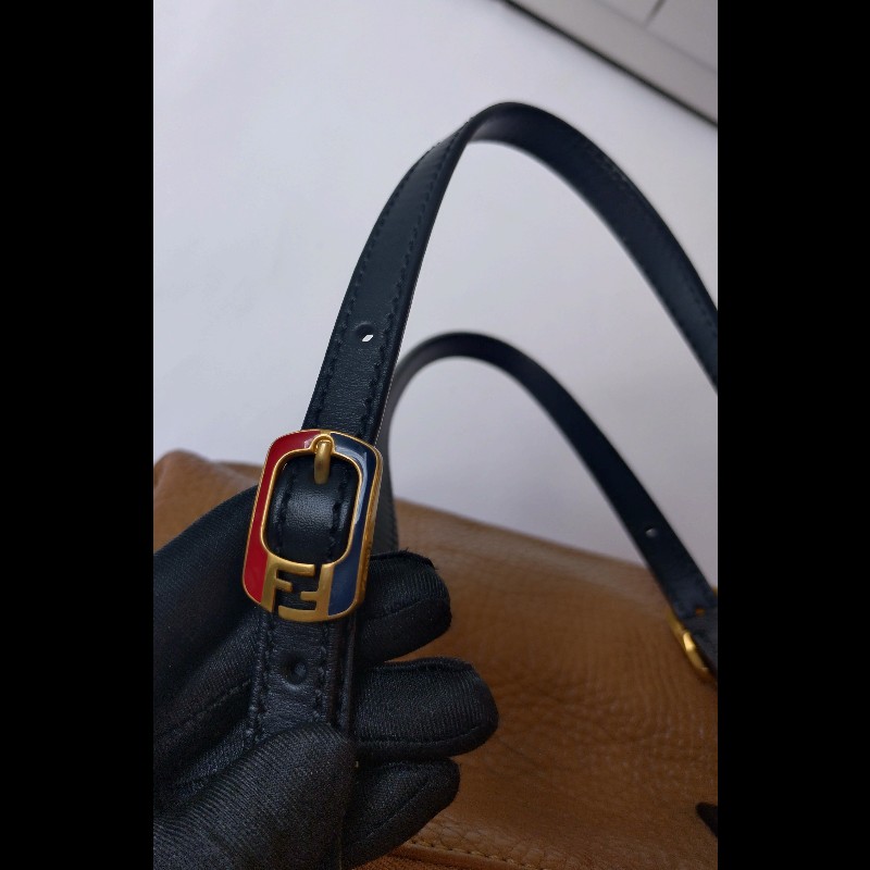 Fendi 駝+紅皮拚色皮革直式肩側包-6