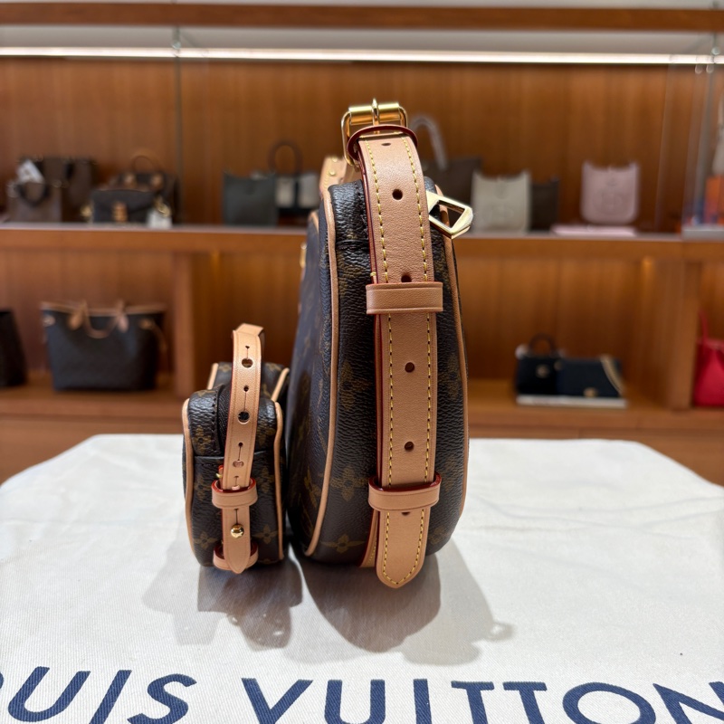 【現貨|經典復刻】Louis Vuitton Croissant MM 豌豆包|中號弧形肩背包|經典 Monogram 老花|自然皮革飾邊|法式氣質穿搭首選-2