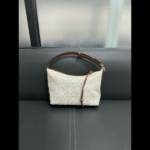 LOEWE Cubi 小號飯盒包