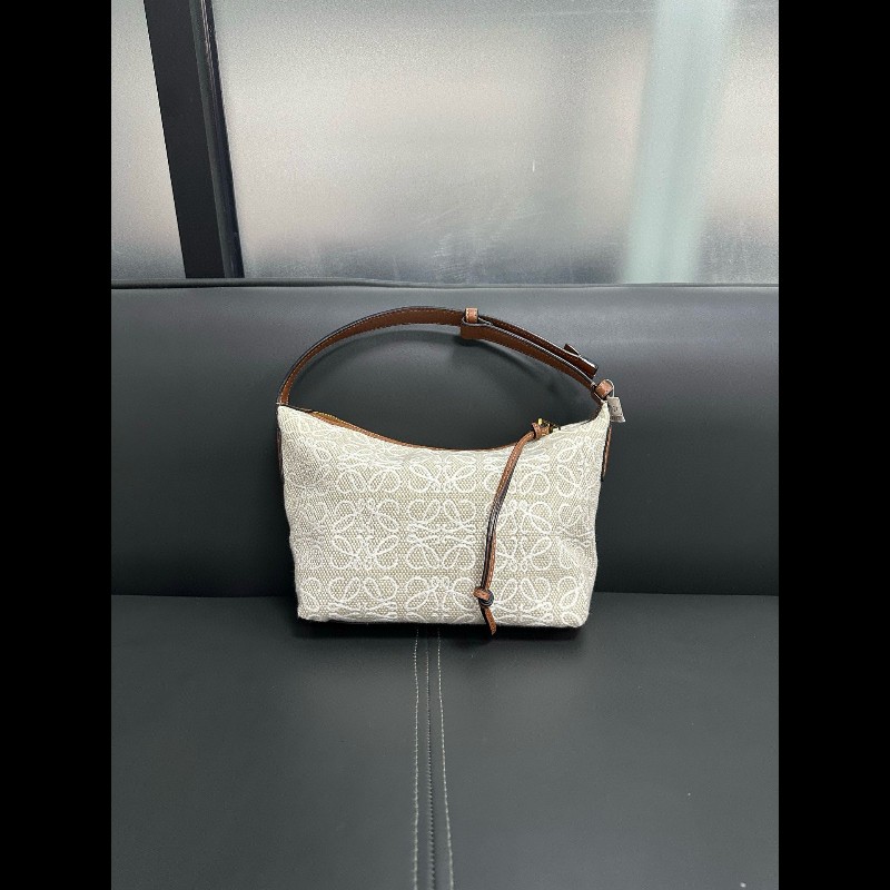 LOEWE Cubi 小號飯盒包-0