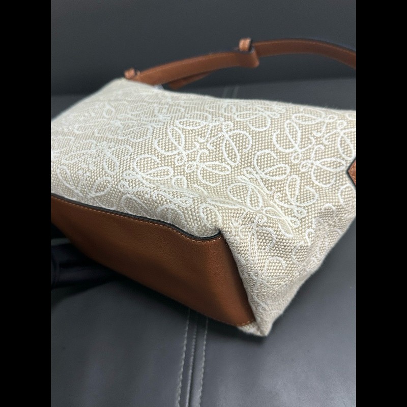 LOEWE Cubi 小號飯盒包-9