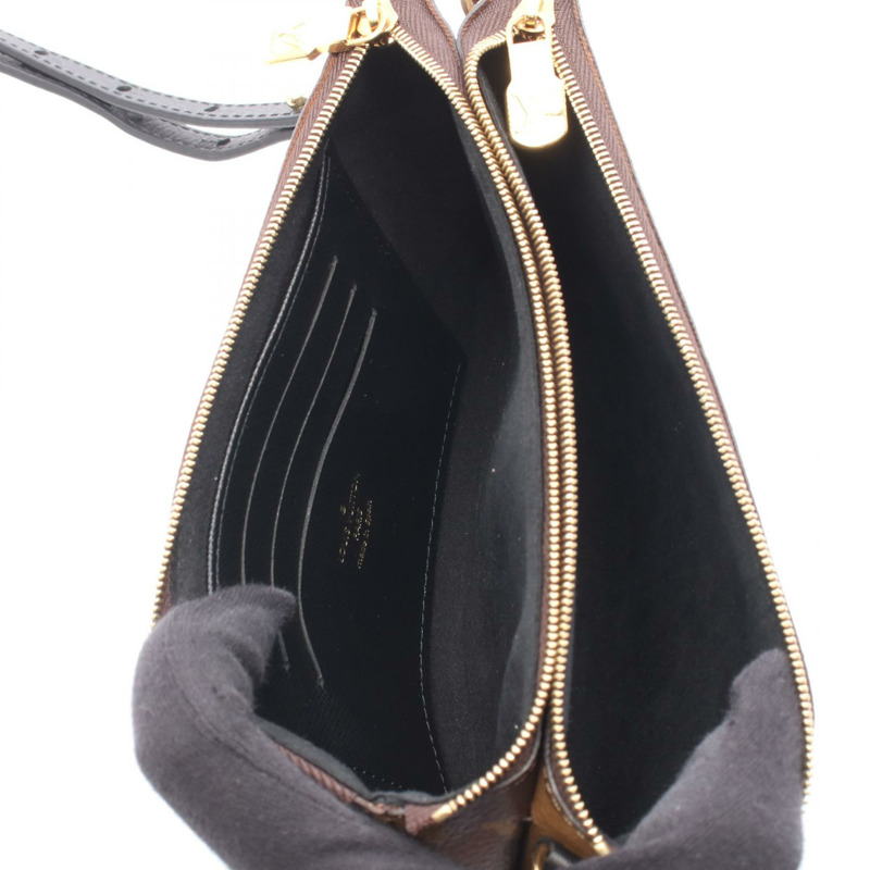 路易威登 Pochette 雙拉鍊肩背包 M69203 Monogram Giant Reverse LV-2