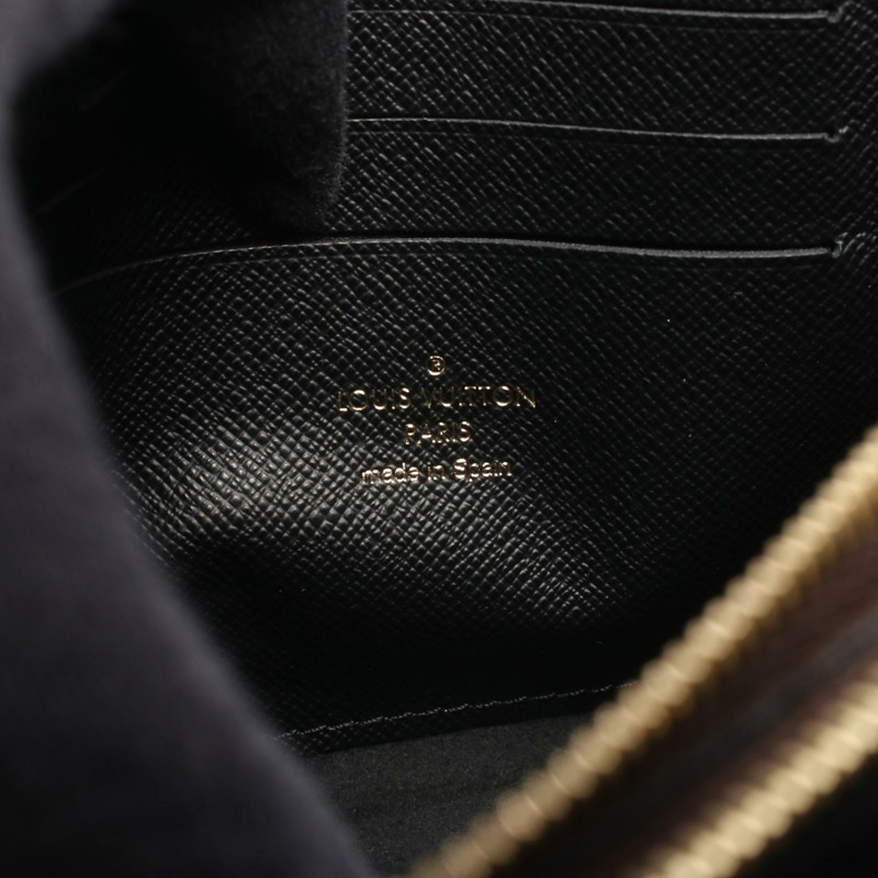 路易威登 Pochette 雙拉鍊肩背包 M69203 Monogram Giant Reverse LV-3