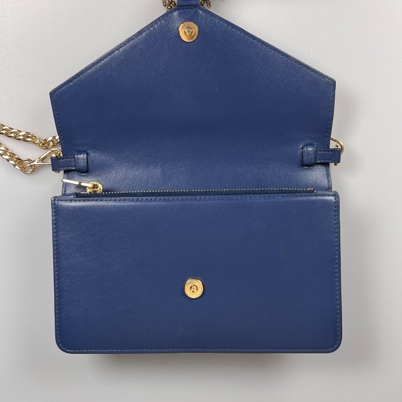 MIUMIU 藍皮革金扣流蘇-5