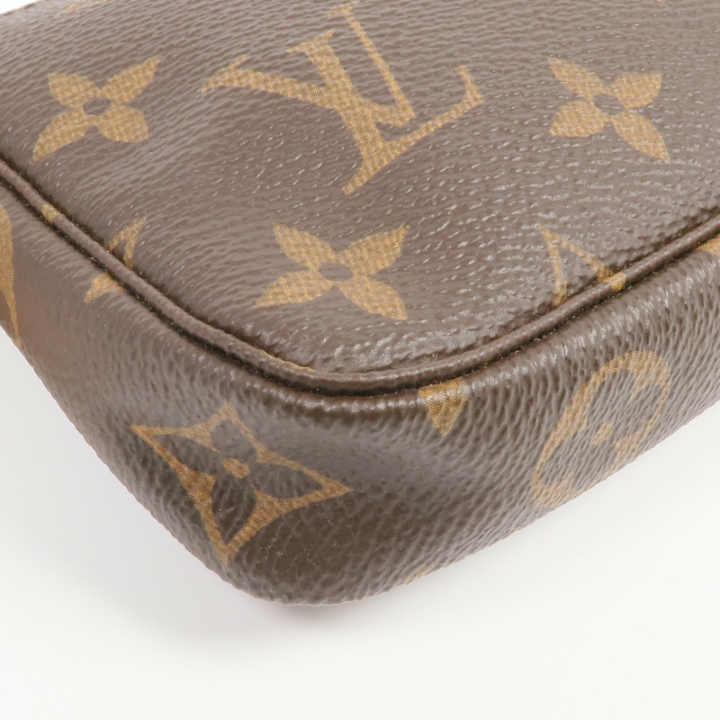 LOUIS VUITTON Monogram Mini Pochette Accessoires金扣手挽袋-8
