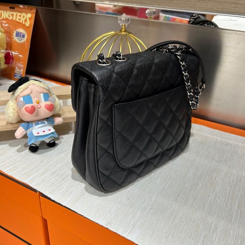 Chanel Classic Flap shoulder bag-4