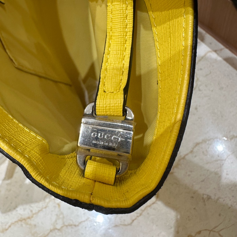 Gucci Smiling Tote 微笑植物托特包|GG Supreme × 藝術聯名|獨特視覺 × 實用托特包設計-9
