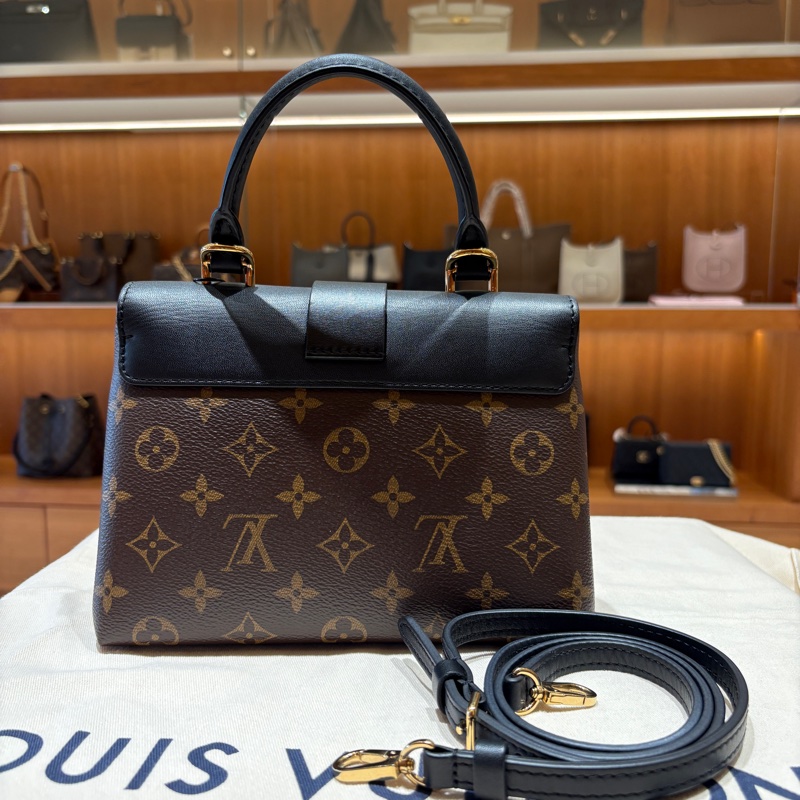 【現貨|鎖住你的品味】Louis Vuitton Locky BB|Monogram 經典老花 × 大鎖造型磁扣|斜背&手提雙用包-7