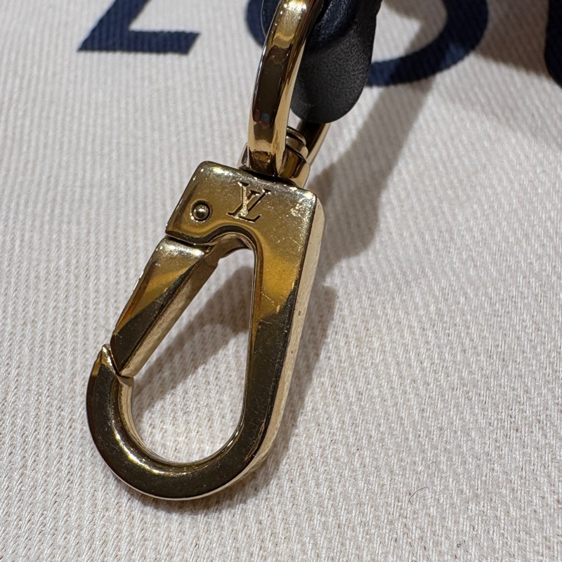 【現貨|鎖住你的品味】Louis Vuitton Locky BB|Monogram 經典老花 × 大鎖造型磁扣|斜背&手提雙用包-12