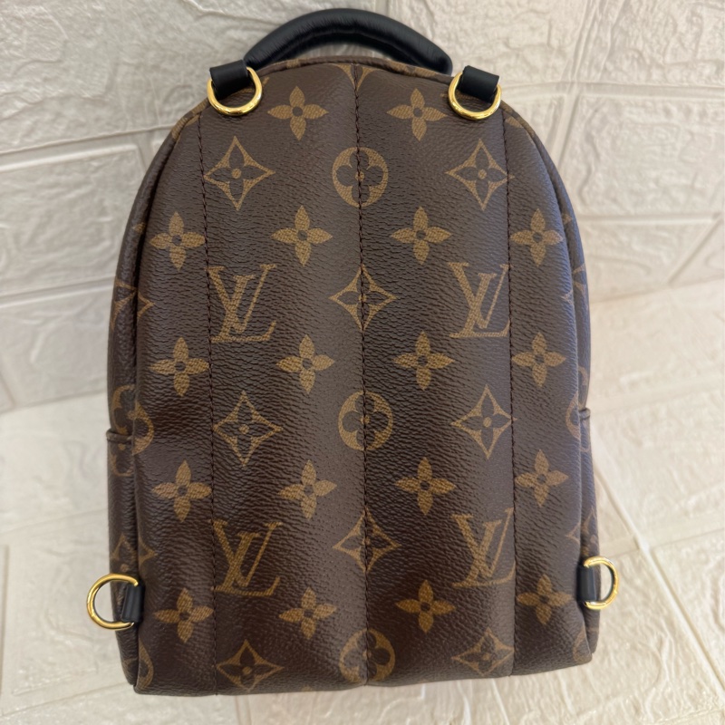 LV花紋mini後背包 超可愛😻-4