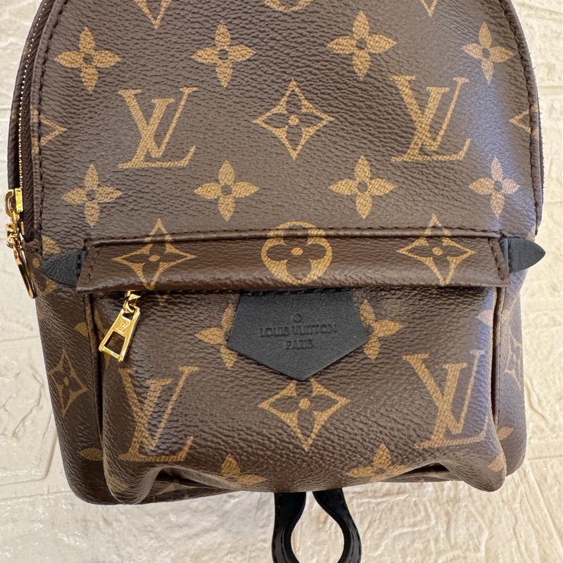 LV花紋mini後背包 超可愛😻-17