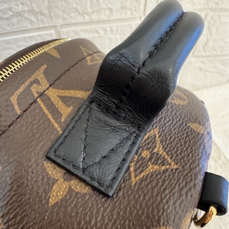 LV花紋mini後背包 超可愛😻-20