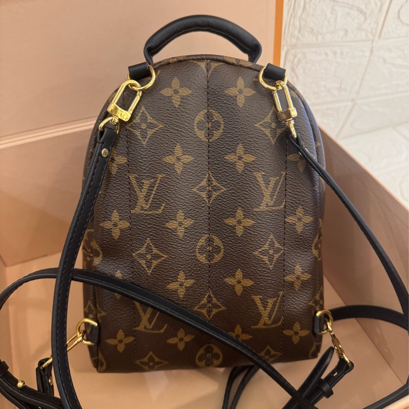 LV花紋mini後背包 超可愛😻-27