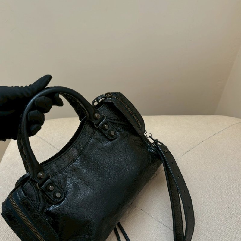 Balenciaga mini機車包-11