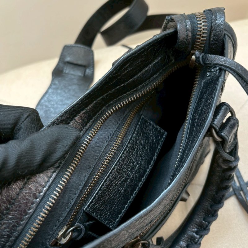 Balenciaga mini機車包-15