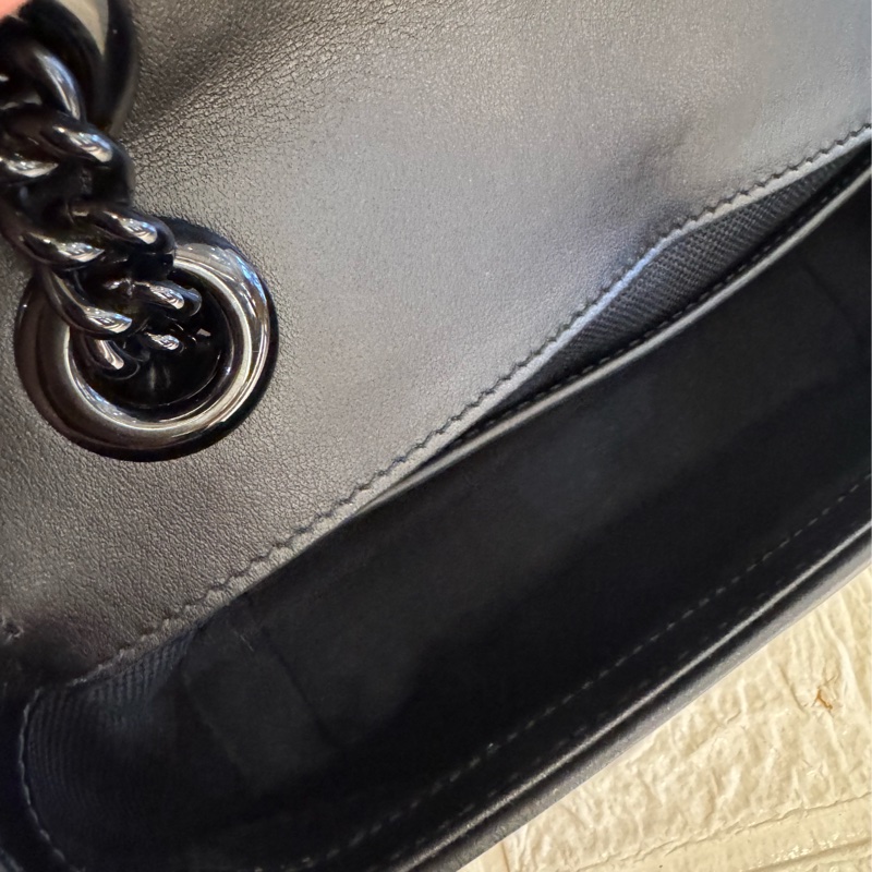 Gucci黑皮革黑雙G鏈包22-22