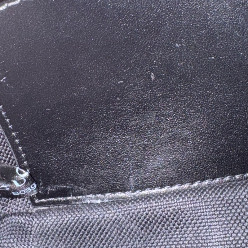 Gucci黑皮革黑雙G鏈包22-26