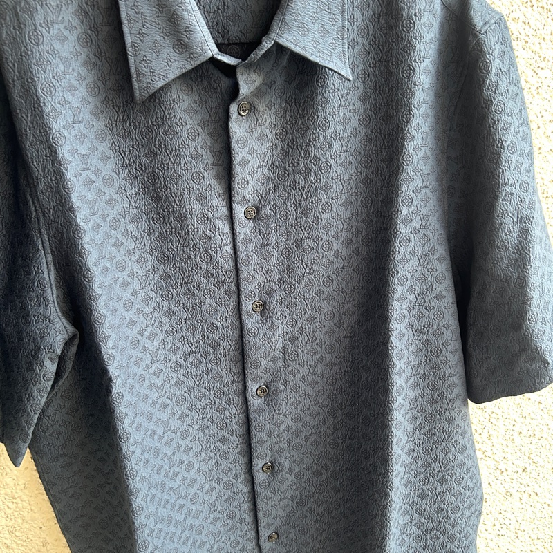 Lv Mini Monogram 深藍印花logo短袖襯衫-1