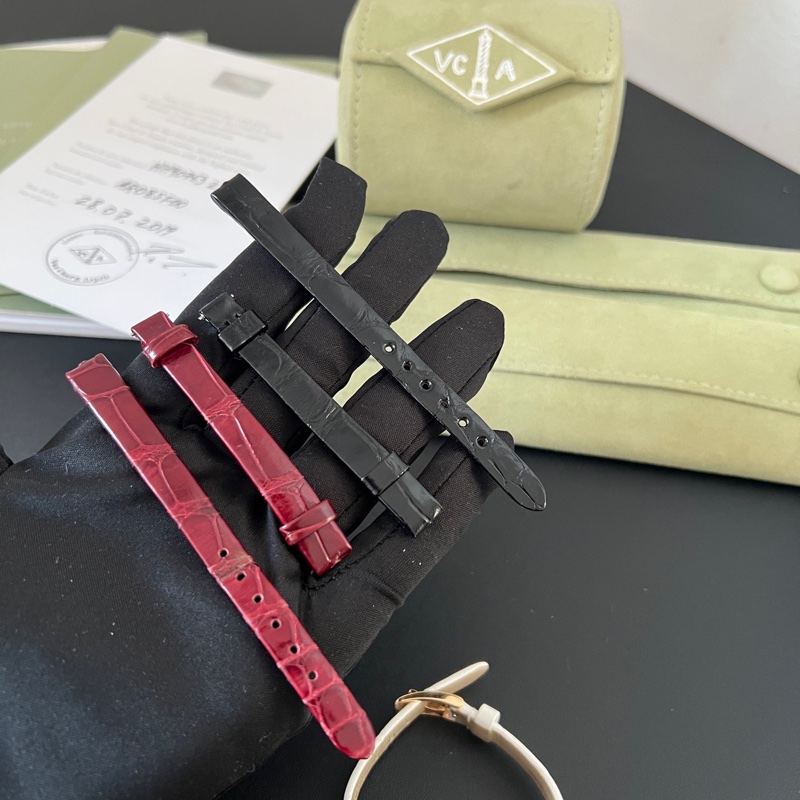 ✨VCA 梵克雅寶 石英機芯 手錶 有保卡替換錶帶 秒殺價🤍-7