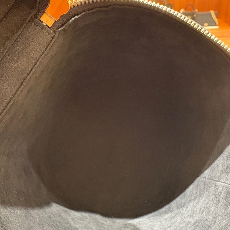 【台中現貨,極新保存】Louis Vuitton CANNES 雙色老花圓桶包|復古化妝箱造型|鎖頭吊飾|手提/肩背/斜背三用-9