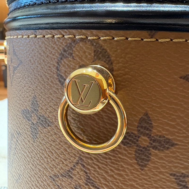 【台中現貨,極新保存】Louis Vuitton CANNES 雙色老花圓桶包|復古化妝箱造型|鎖頭吊飾|手提/肩背/斜背三用-13