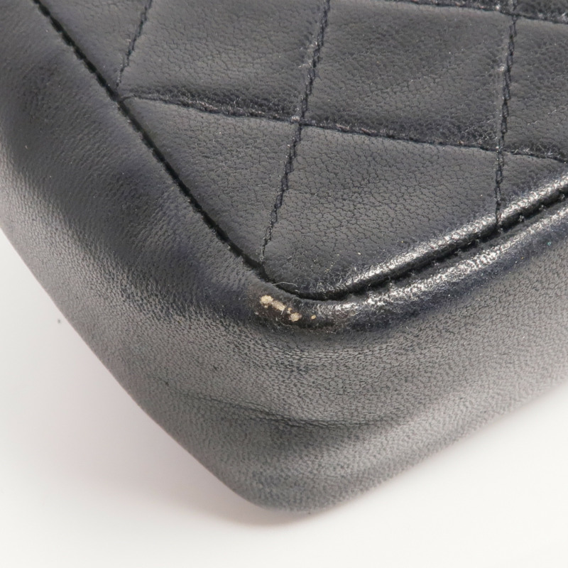 CHANEL 羊皮皮革Chain Shoulder金扣鏈帶肩背袋-8