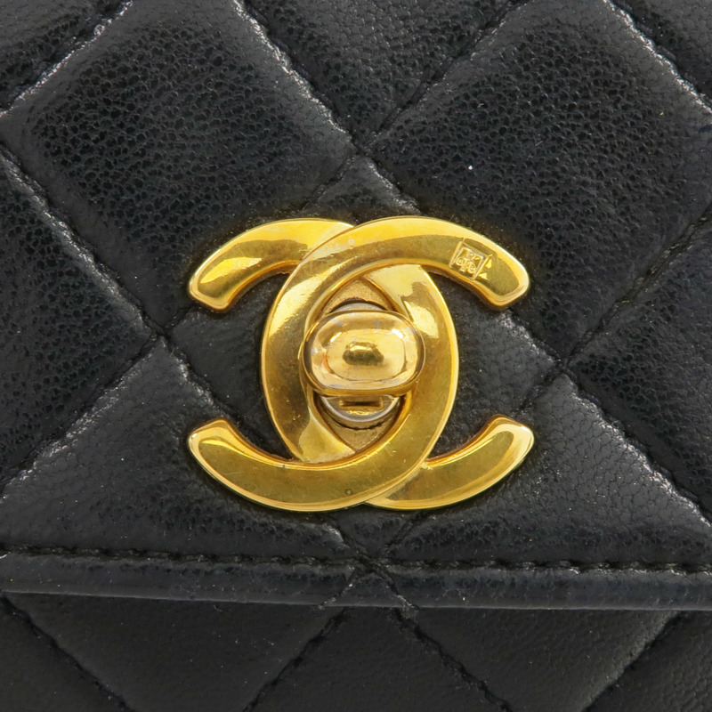 CHANEL 羊皮皮革Chain Shoulder金扣鏈帶肩背袋-9