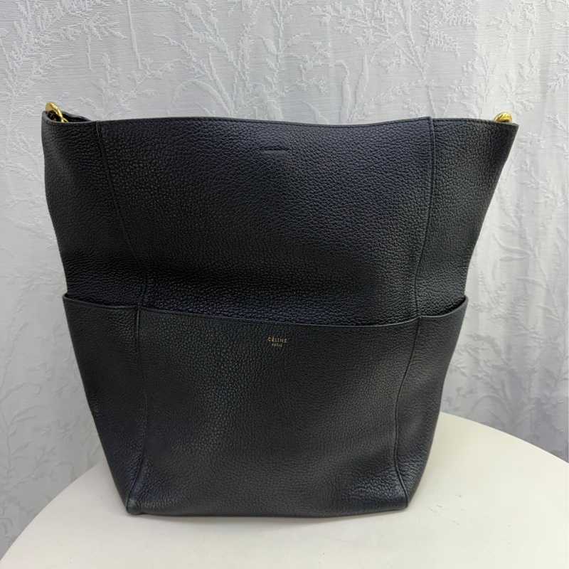 Celine sangle bucket 牛皮革桶包-1