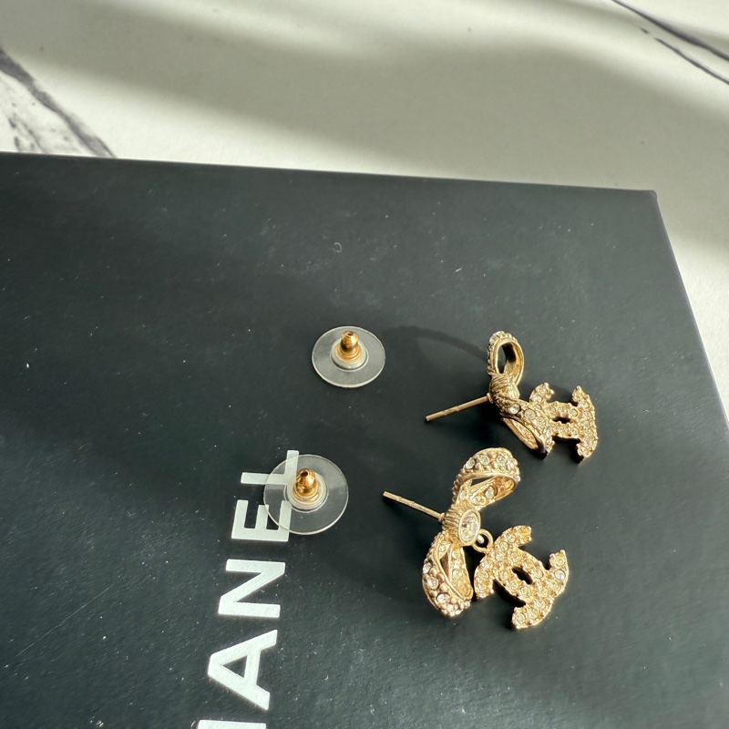 Chanel 蝴蝶結超美雙c鑽❤️耳環-3