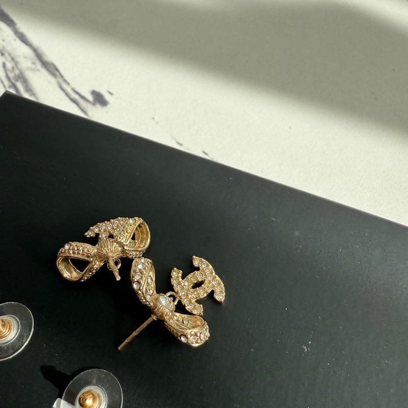 Chanel 蝴蝶結超美雙c鑽❤️耳環-5