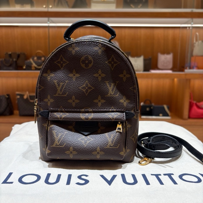 【台中現貨,潮人首選】Louis Vuitton Palm Springs Mini 迷你後背包|經典老花|可後背/斜背/側背|輕巧百搭大容量-0