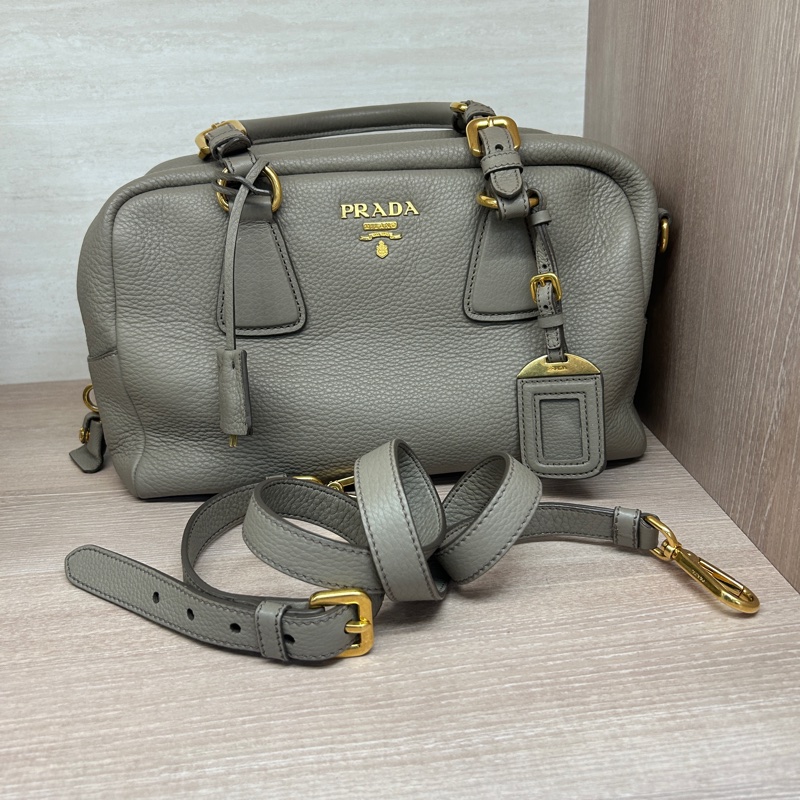 Prada 大象灰牛皮波士頓包-8