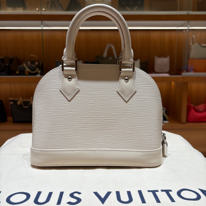 【台中現貨,珍珠白優雅必收】Louis Vuitton Alma BB 手提包|經典貝殼包|Epi 水波紋小牛皮|氣質女神日常首選-8