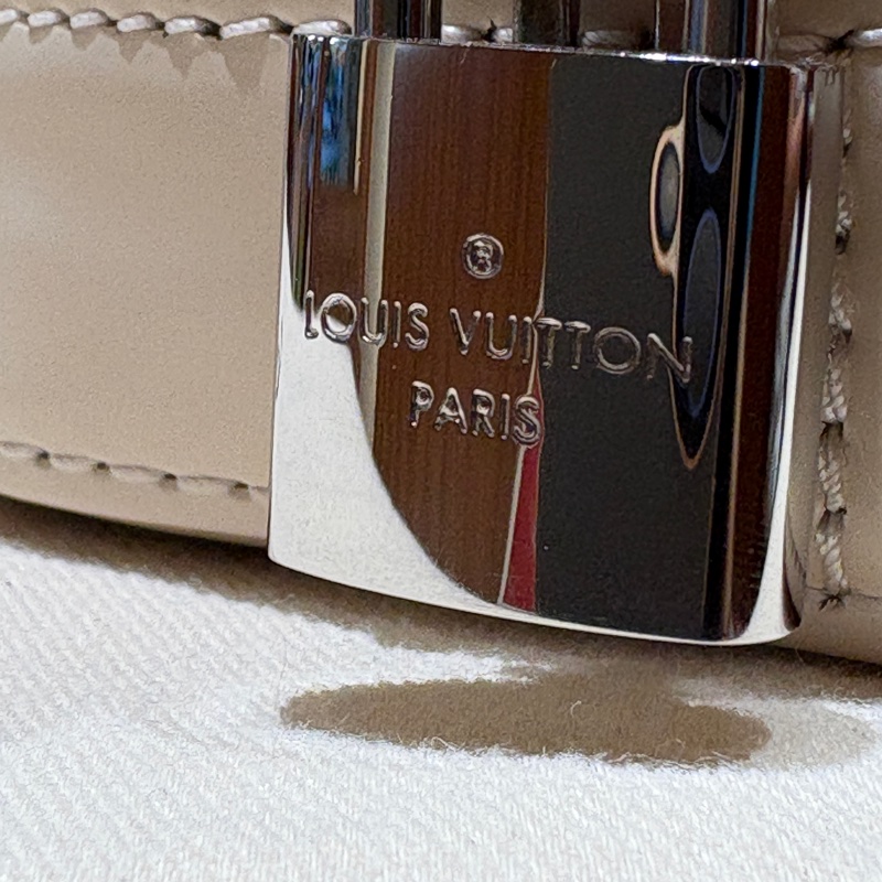 【台中現貨,珍珠白優雅必收】Louis Vuitton Alma BB 手提包|經典貝殼包|Epi 水波紋小牛皮|氣質女神日常首選-11