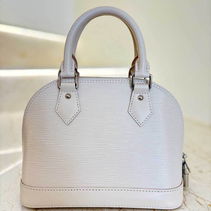【台中現貨，珍珠白優雅必收】Louis Vuitton Alma BB 手提包（無背帶）｜經典貝殼包｜Epi 水波紋小牛皮｜氣質女神日常首選-10