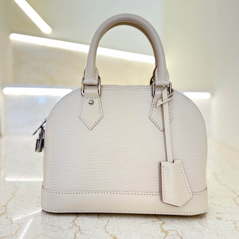【台中現貨，珍珠白優雅必收】Louis Vuitton Alma BB 手提包（無背帶）｜經典貝殼包｜Epi 水波紋小牛皮｜氣質女神日常首選-8
