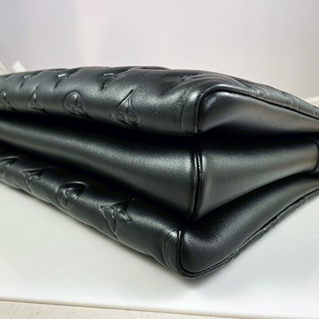 *奢華大道國際精品*【L3403】LV 黑色羊皮壓紋 COUSSIN 肩背/斜背兩用包 (PM) M57790-5