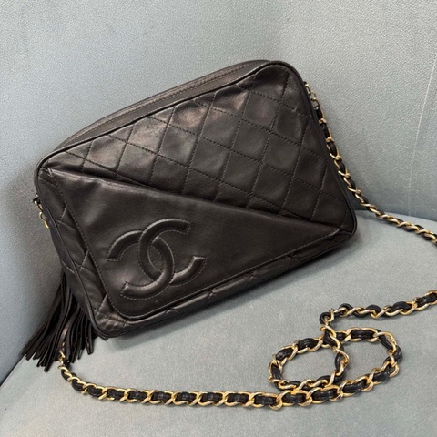 Chanel 流蘇相機包 98新配件塵袋