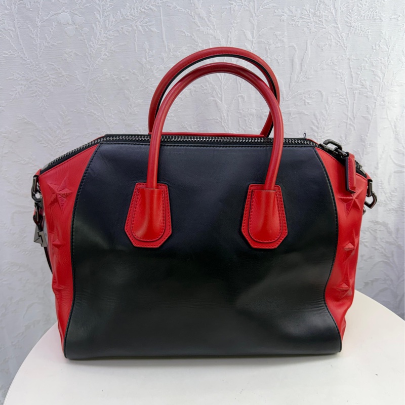 Givenchy, a black and red leather 'Antigona' handbag-1