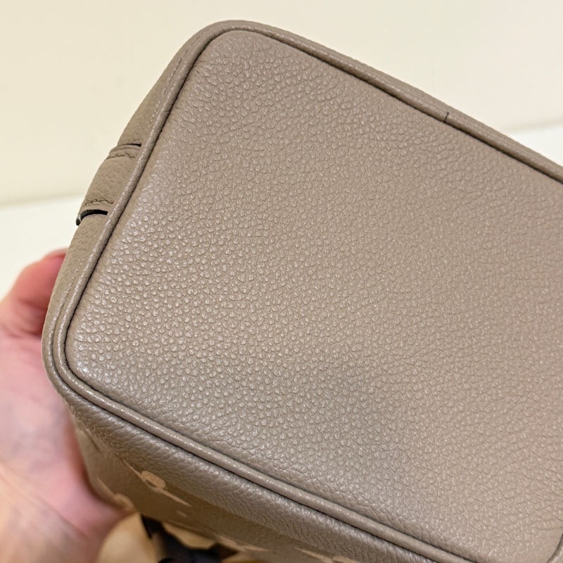 LOUIS VUITTON(路易威登) Nano NOÉ 水桶包 可拆卸肩帶 老花 晶片款-8