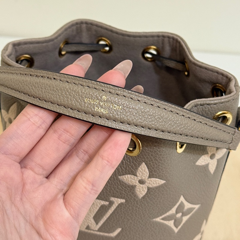 LOUIS VUITTON(路易威登) Nano NOÉ 水桶包 可拆卸肩帶 老花 晶片款-12