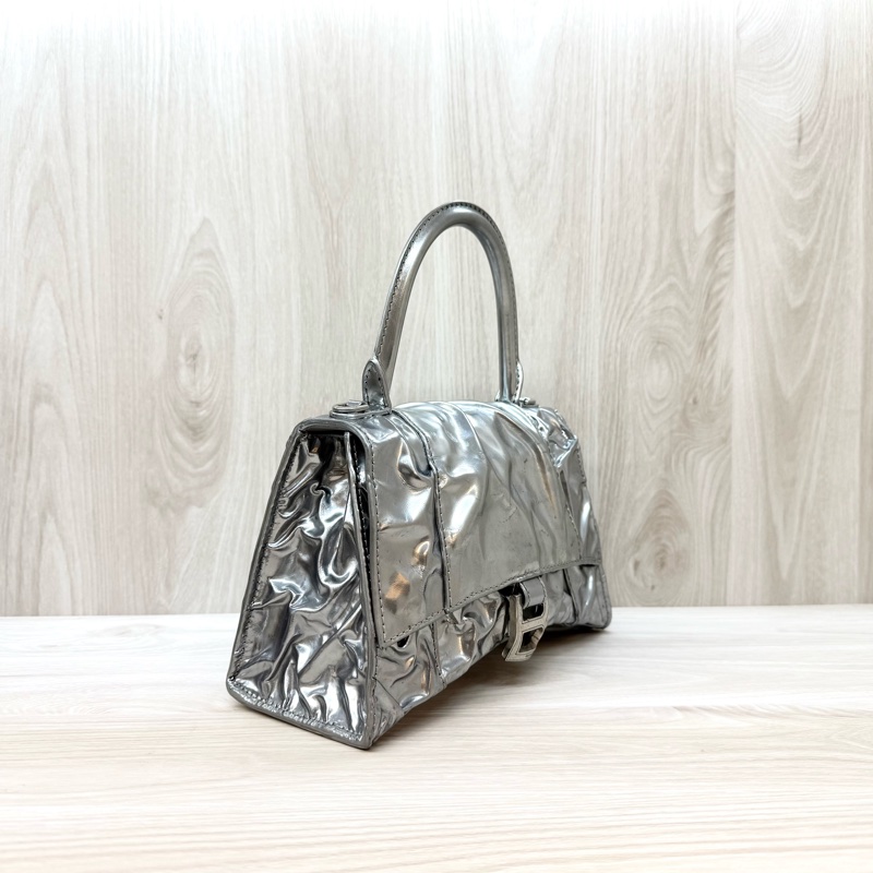 Balenciaga銀色抓皺羊皮小號Hourglass沙漏手提側背包751497-3