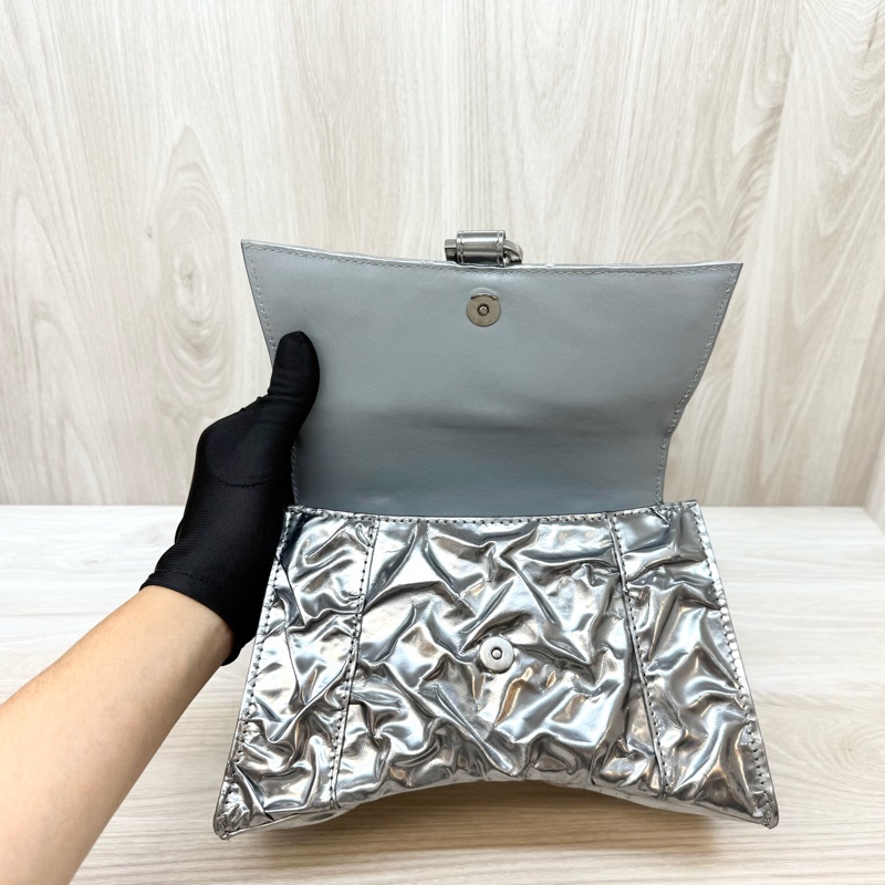 Balenciaga銀色抓皺羊皮小號Hourglass沙漏手提側背包751497-7
