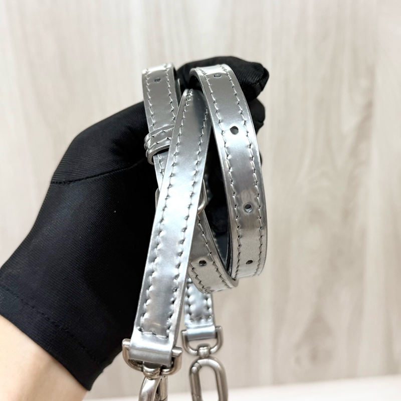 Balenciaga銀色抓皺羊皮小號Hourglass沙漏手提側背包751497-11