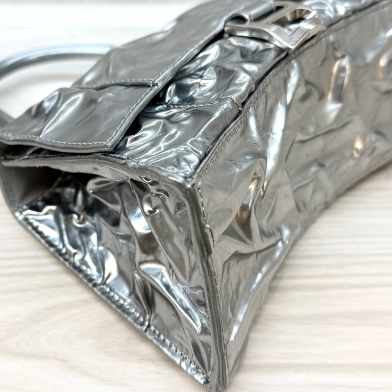 Balenciaga銀色抓皺羊皮小號Hourglass沙漏手提側背包751497-15