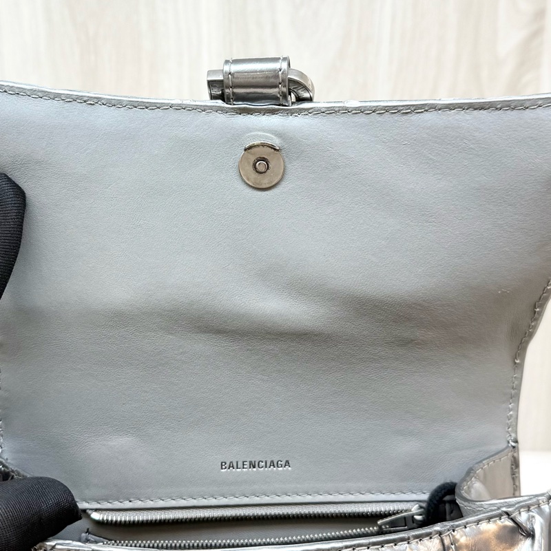 Balenciaga銀色抓皺羊皮小號Hourglass沙漏手提側背包751497-24