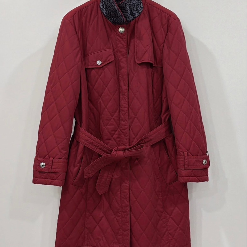 美國蔻馳 Coach 勃艮第紅菱格紋縫衍綁帶外套-0